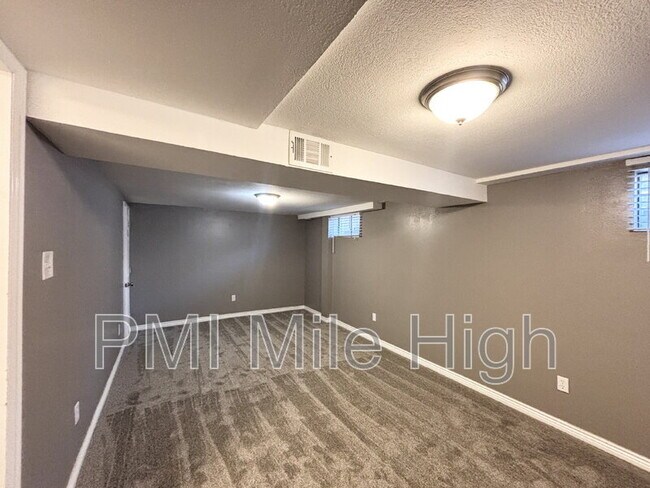 Building Photo - 6628 Eaton St