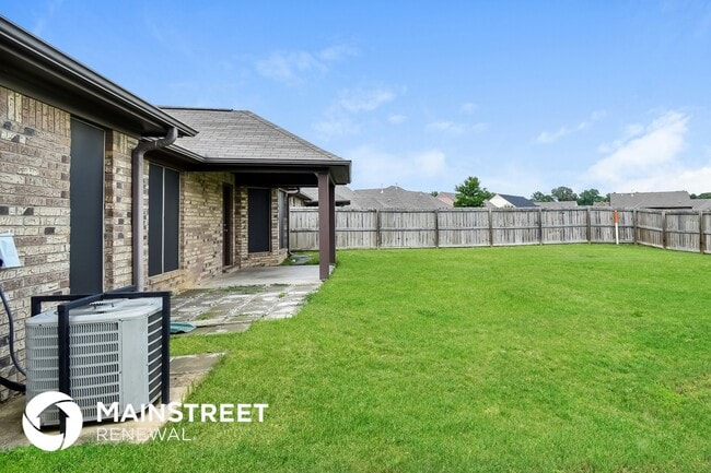 Building Photo - 8286 Willow Dr