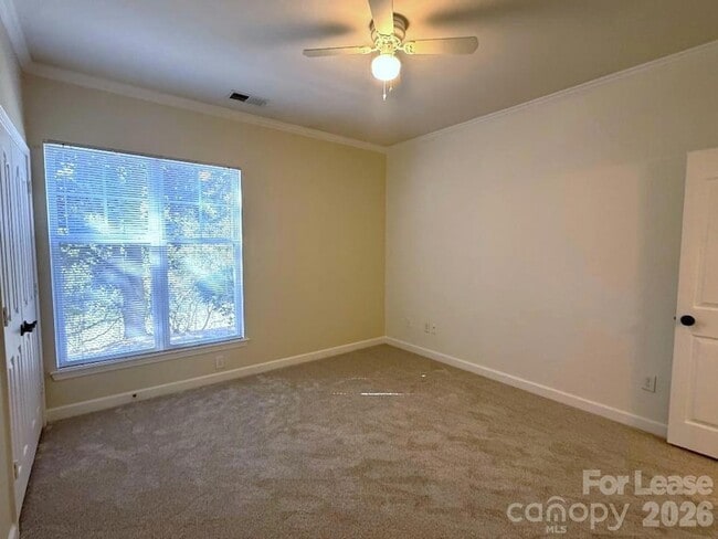 Building Photo - 16412 Redstone Mountain Ln