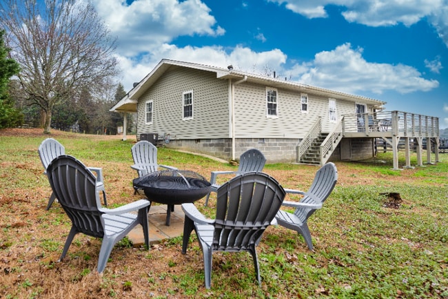 Primary Photo - 2227 Givens Rd