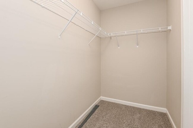 Building Photo - 1216 Foxcroft Ln