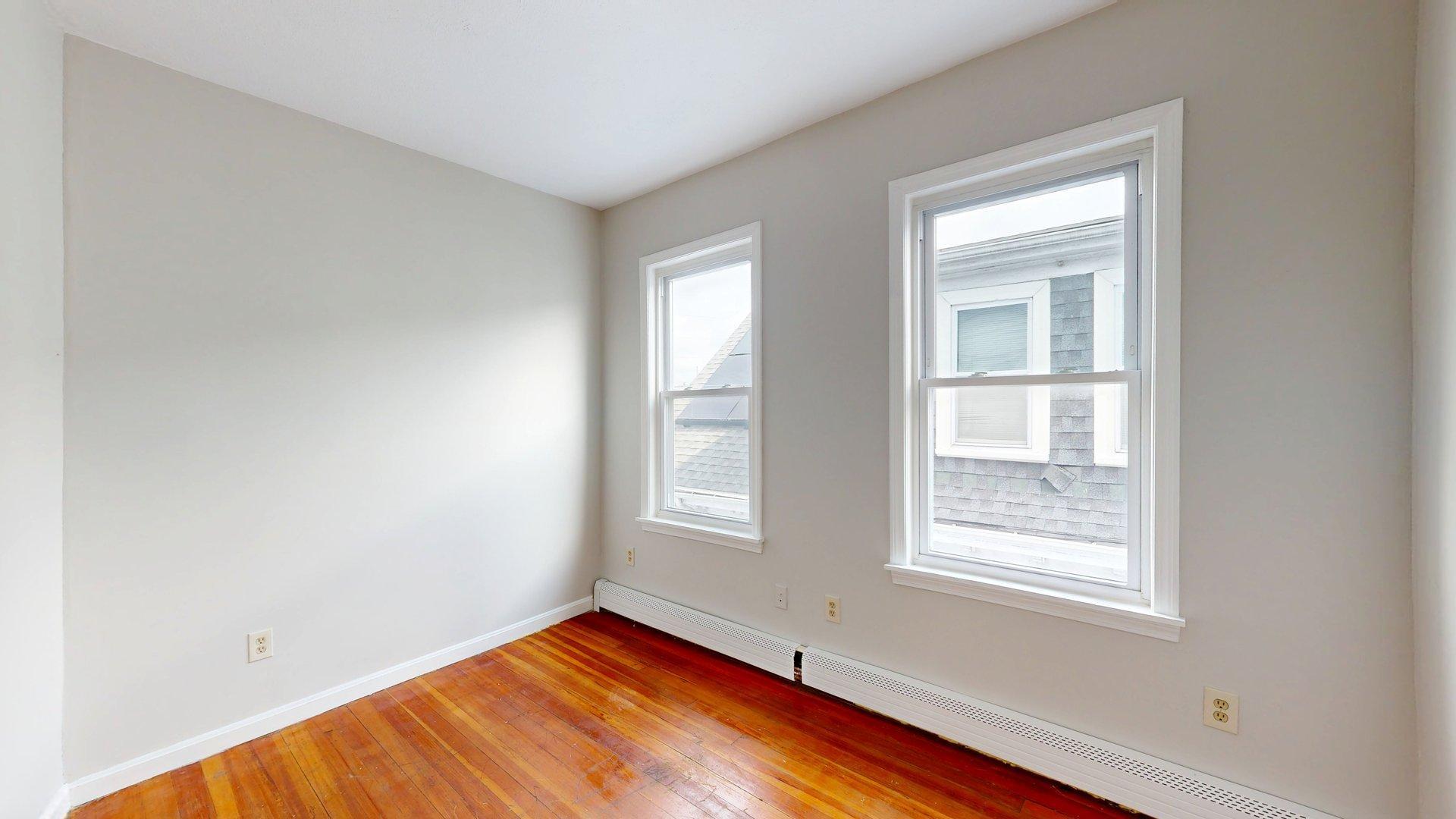 Building Photo - 165 Hichborn St