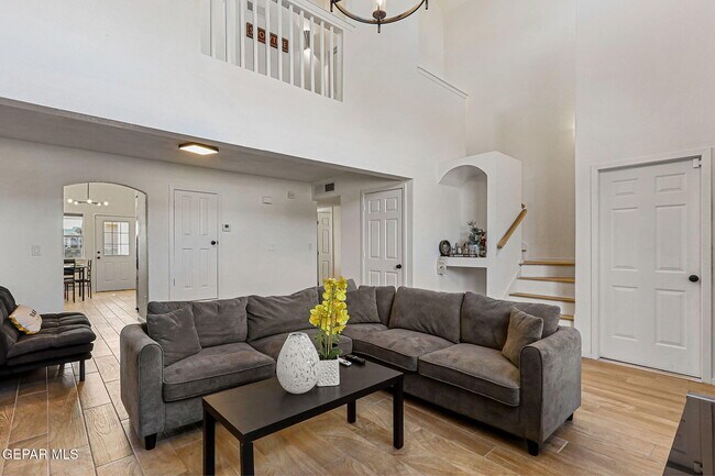 Building Photo - 3936 Tierra Arena Dr