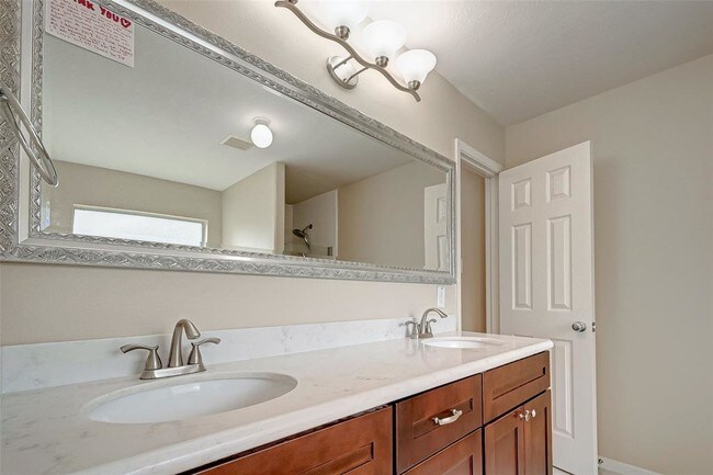 Building Photo - 24823 Cobble Canyon Ln