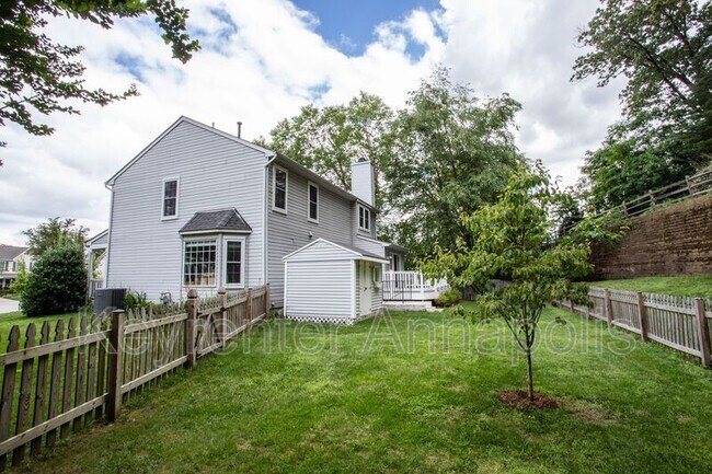 Building Photo - 2807 Chapman Ct