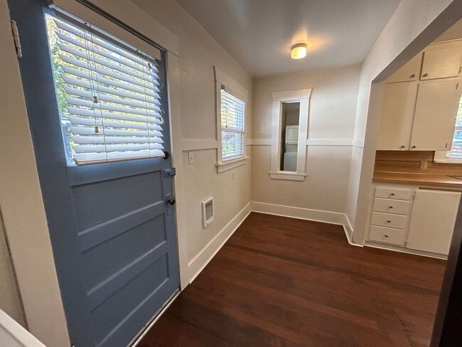 Building Photo - 1603 NW 2nd St