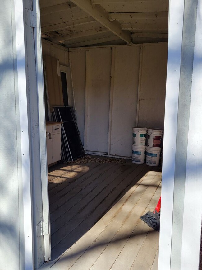 Building Photo - Beautiful Remodeled 4 Bedroom in Sparks