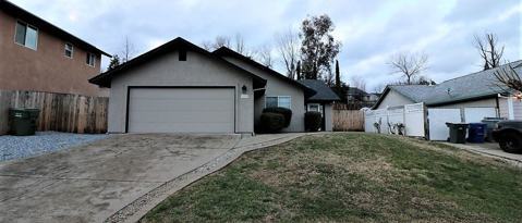 Building Photo - 850 Spaniel Dr