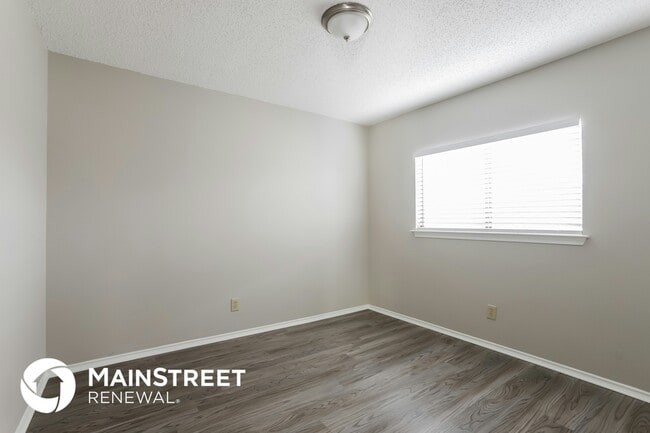 Building Photo - 6303 Beech Trail Dr