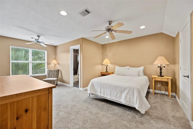 Building Photo - 903 Sugarfield Ct