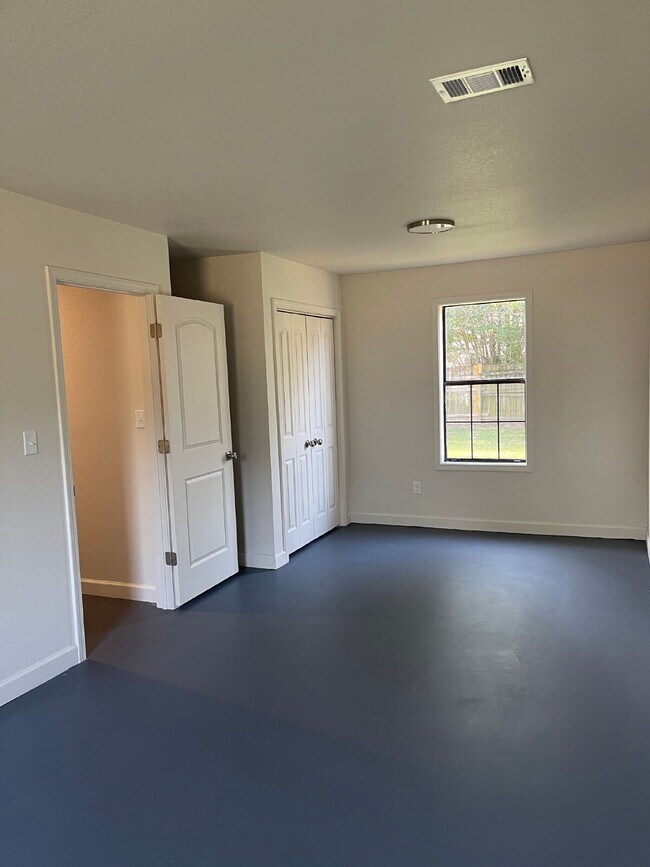 Building Photo - "Charming 3-Bed Home in Jonesboro with Granite Countertops & 2 Full Baths!"