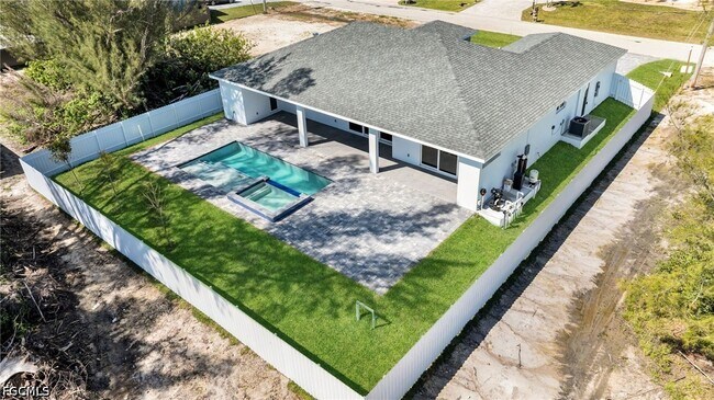 Building Photo - 1107 NW 40th Pl