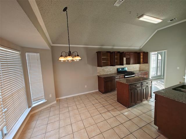 Building Photo - 8504 Pebblebrook Dr