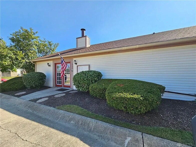 Building Photo - 1492 Sanzon Dr