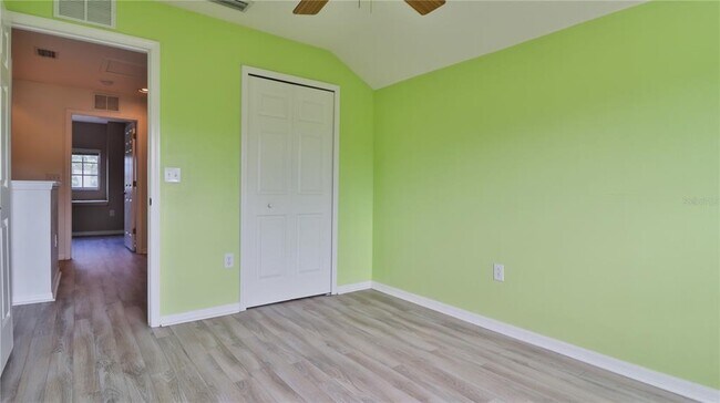 Building Photo - 16319 Bridgeglade Ln