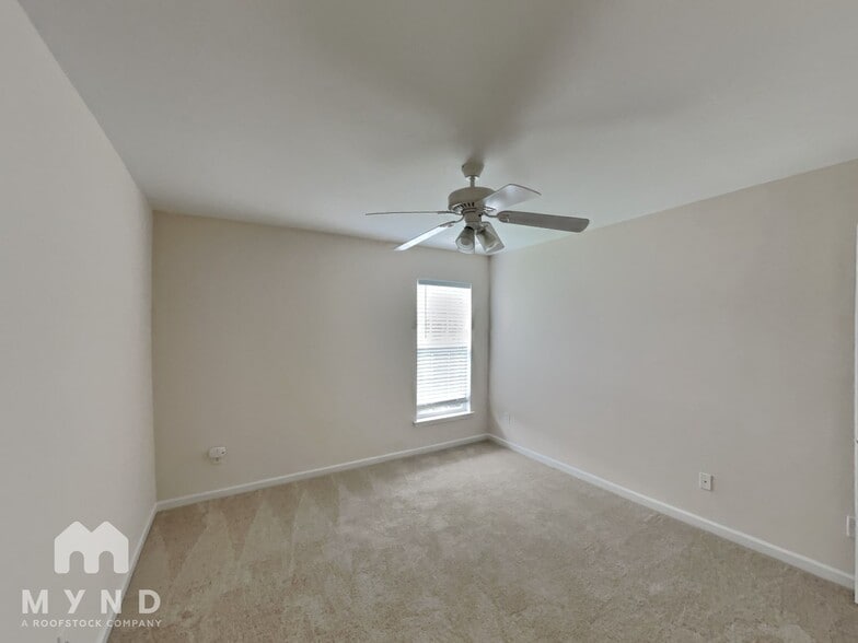 Building Photo - 10019 Garrison Watch Ave