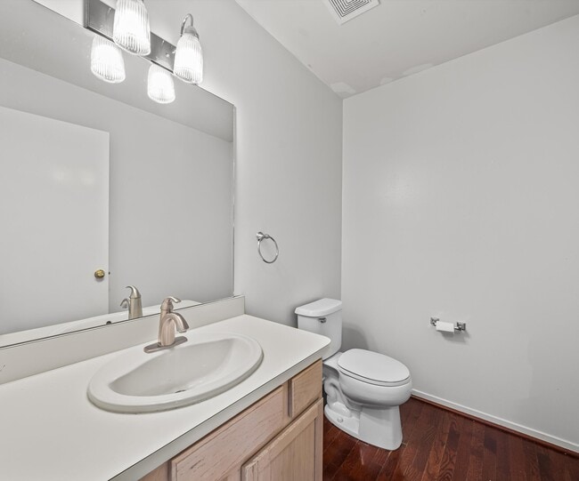 Building Photo - 1696 Reserve Ct