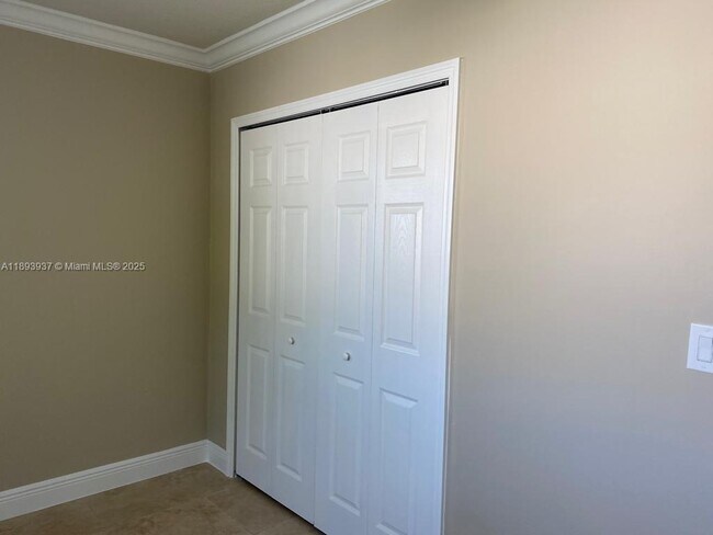 Building Photo - 3260 SW 87th Pl