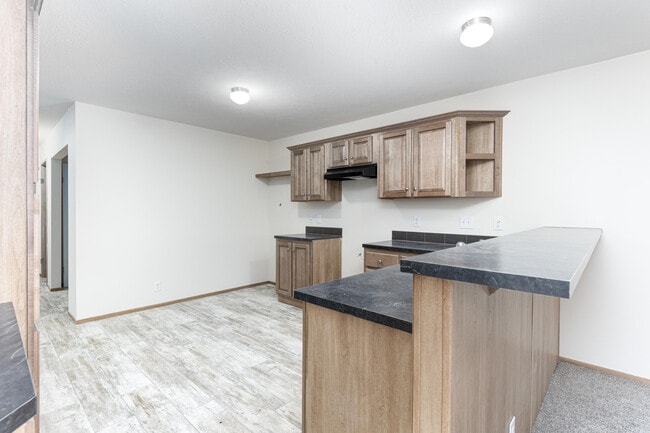 Building Photo - 395 Elder St