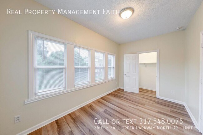 Building Photo - 3602 E Fall Creek Pkwy N Dr