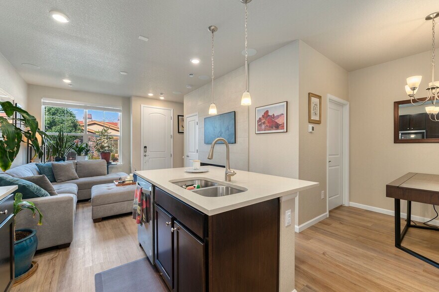 Building Photo - 8418 Rizza St