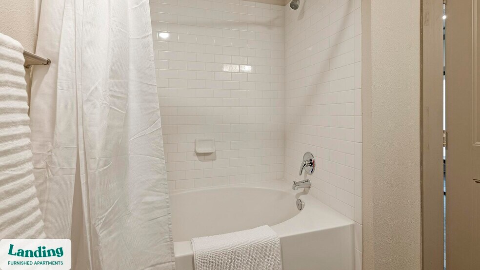 Building Photo - 12500 Shadowglen Trce