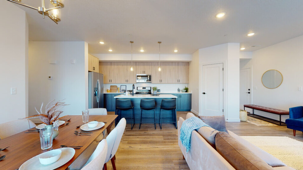 Primary Photo - Sawmill Condos