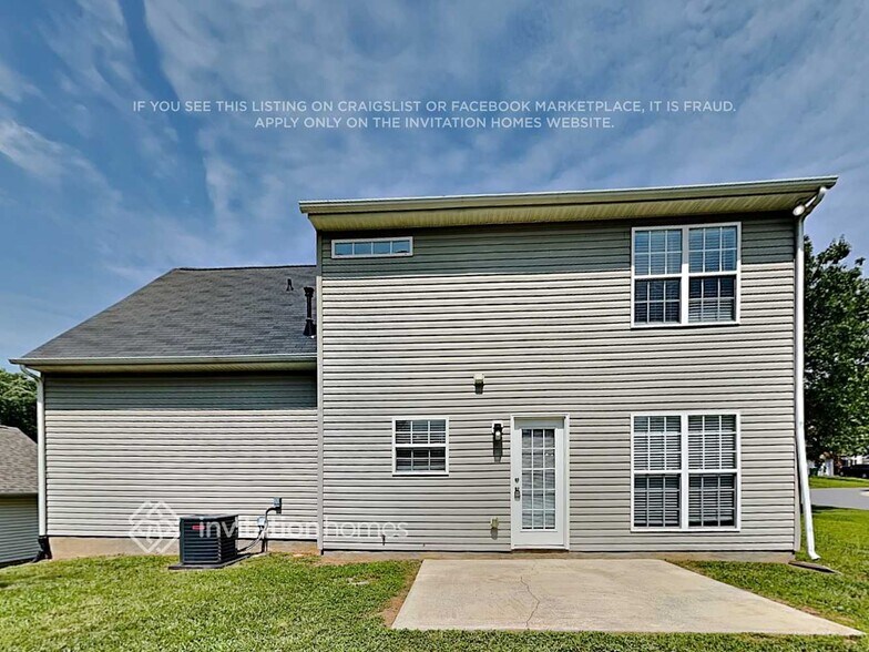 Building Photo - 201 Summerwood Pl