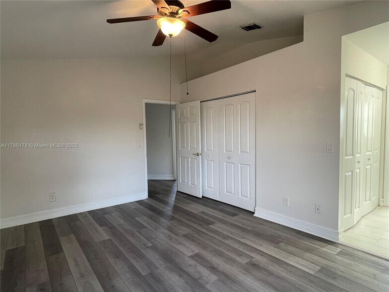 Building Photo - 6992 SW 148th Ln