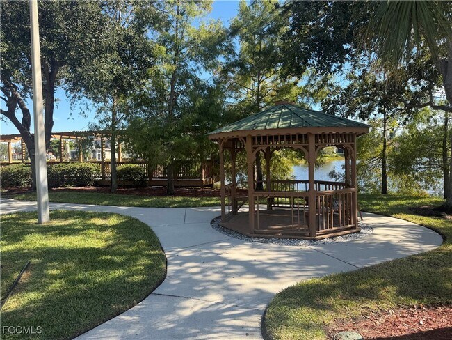 Building Photo - 9270 Belleza Way