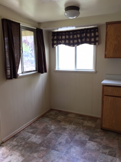 Building Photo - One Bedroom Cottage Near Yavapai College &...