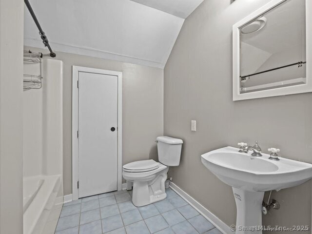 Building Photo - 698 Leetes Island Rd