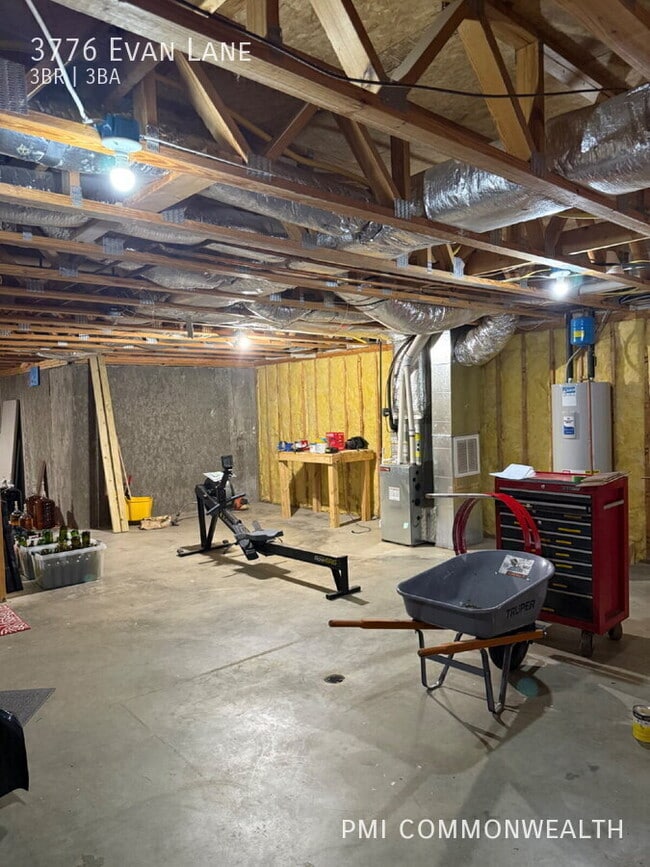 Building Photo - 3776 Evan Ln