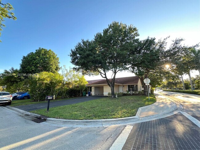 Building Photo - 3150 NW 94th Ave