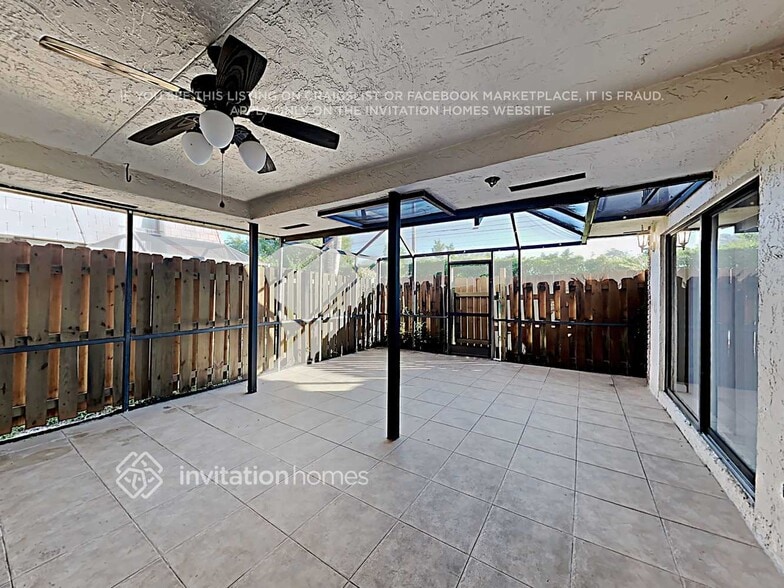 Building Photo - 7789 Courtyard Run W