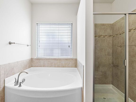 Building Photo - Build Equity While Leasing - Lease and Own...