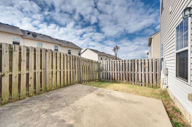 Building Photo - 138 Stonecrest Dr