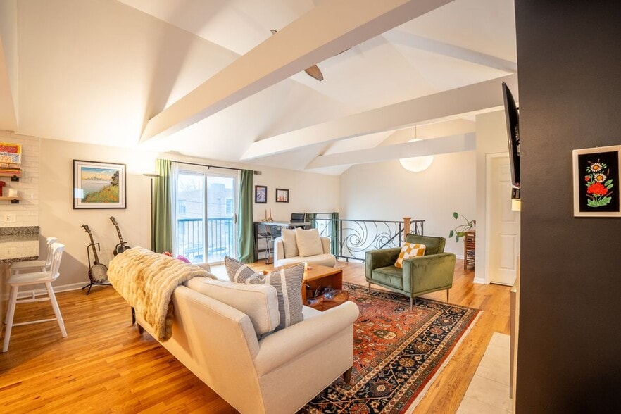 Building Photo - 1111 N Honore St