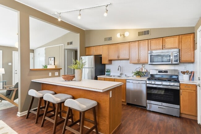 Building Photo - 1001 Coffey Ct