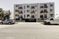 Building Photo - 14810 Delano St