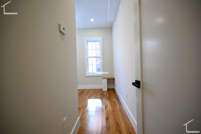 Building Photo - Newly renovated Bay Village 2-bed; Available for May or June!