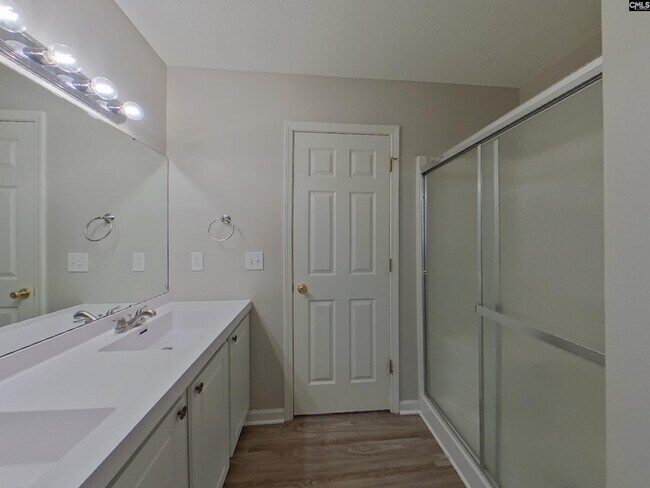 Building Photo - 109 Chatham Trace