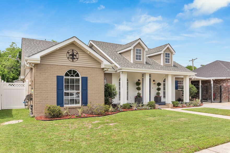 Building Photo - 804 Terry Dr