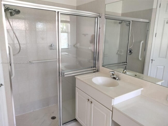 Building Photo - 8804 Via Tuscany Dr