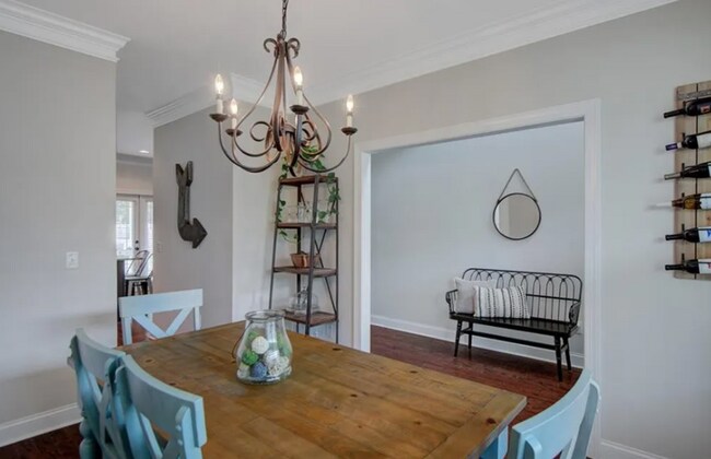 Building Photo - 232 Streams Way