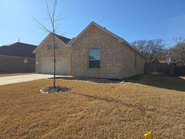 Building Photo - 213 Post Oak St