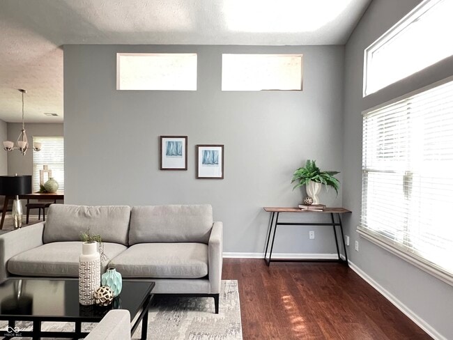 Building Photo - 10779 Park Vista Ct