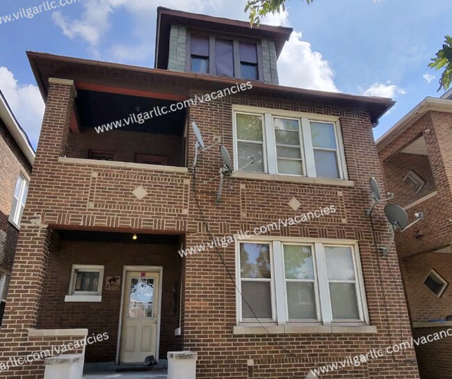 Building Photo - 4013 Pulaski St