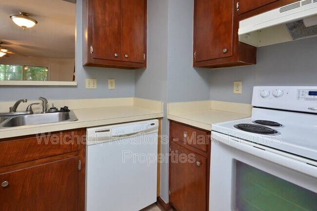 Building Photo - 13 Tarawa Terrace