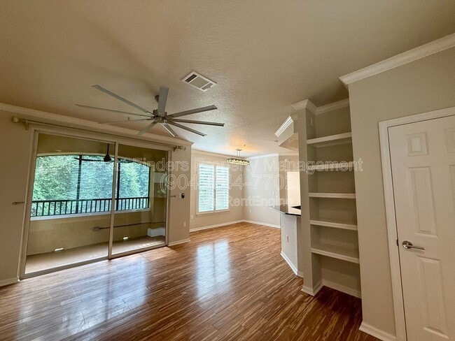 Building Photo - 8539 Gate Pkwy W